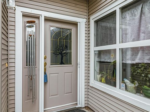3rd image of 3633 Cedar Hill Rd #21