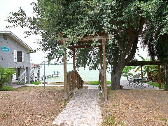 2nd image of 9102 Lago Vista Dr
