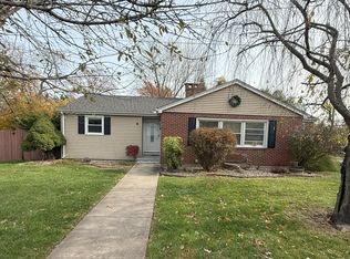 6 Wells Farm Dr, Wethersfield, CT 06109