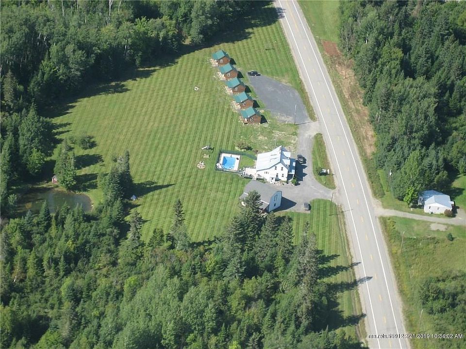 2nd image of 852 Main St