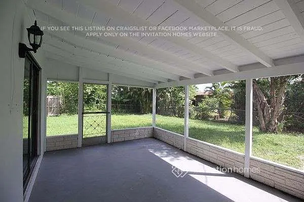 1848 SW 37th Ave — Photo 9