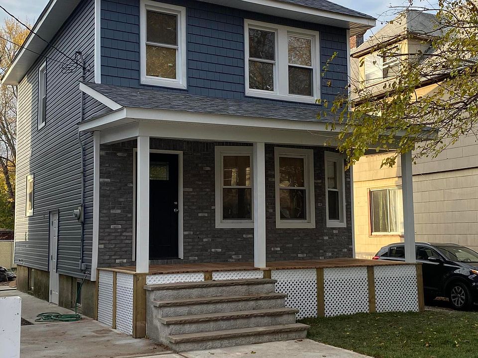 1st image of 230 Charles Ave