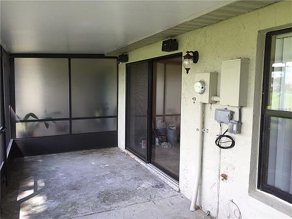 3rd image of 130 Pine Island Cir