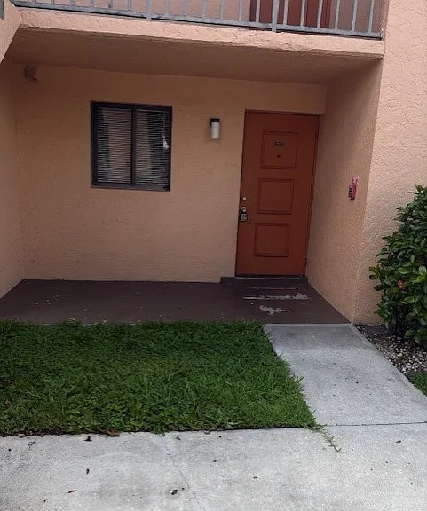 2700 Park Windsor Dr #707 — Photo 2