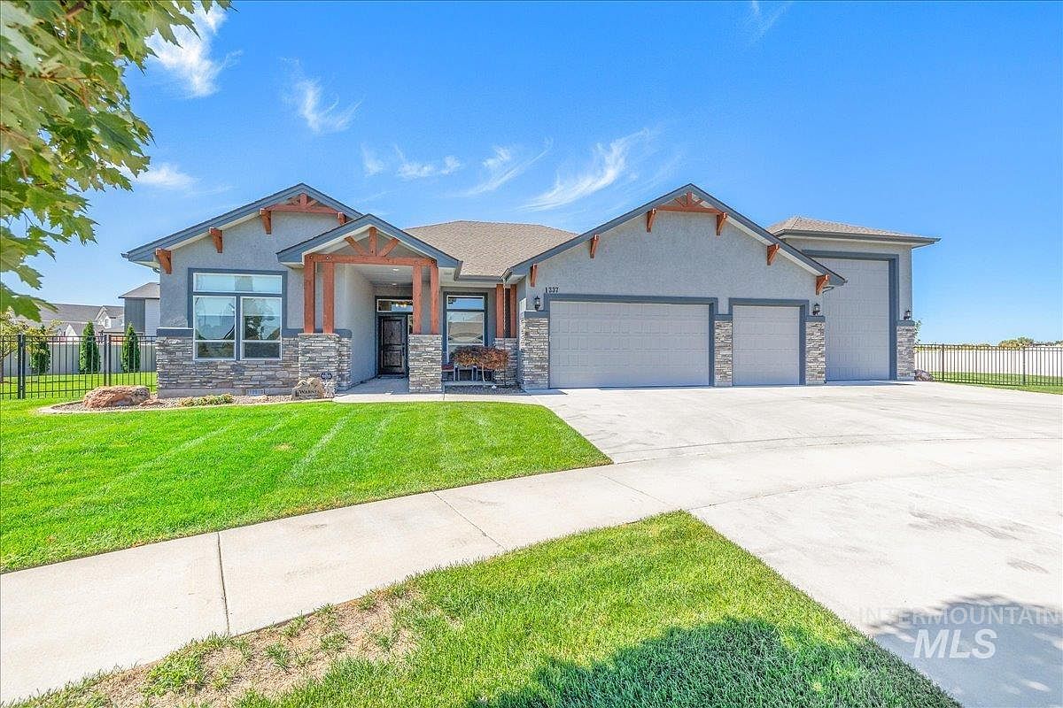 1337 N Bowknot Lake Way, Star, ID 83669 | MLS #98959695 | Zillow