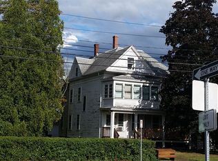 2060-2062 Northampton St, Holyoke, MA 01040