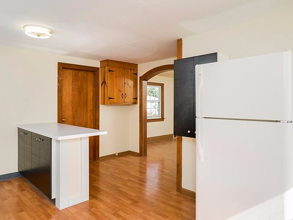 5th image of 46 Elmview Ave