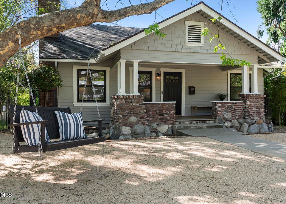 1st image of 1614 Las Lunas St