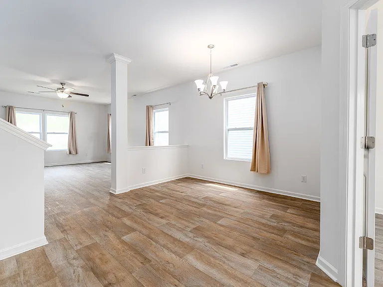 1423 Seawatch Dr — Photo 12