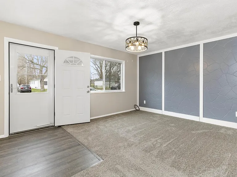 946 Fairview Ave — Photo 22