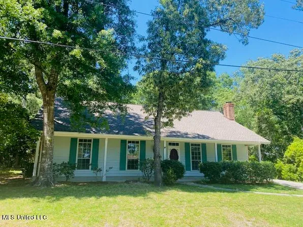 788 Laie St, Diamondhead, MS 39525