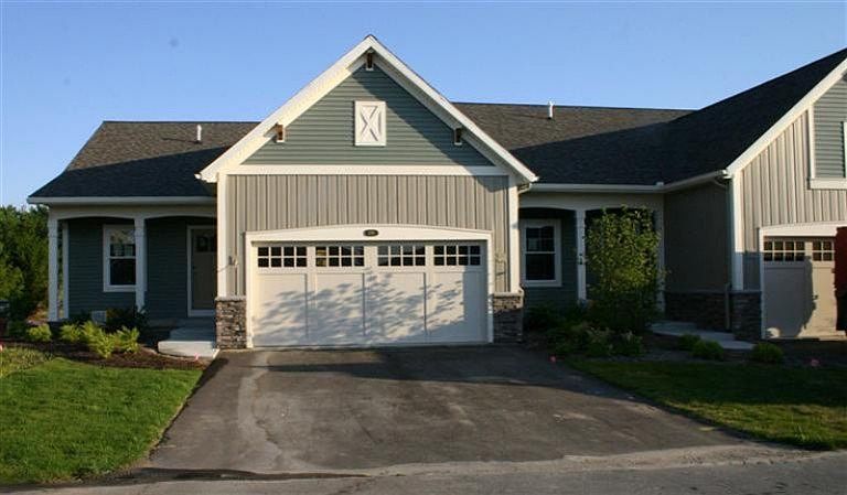 1st image of 880 N Center Park Dr SW