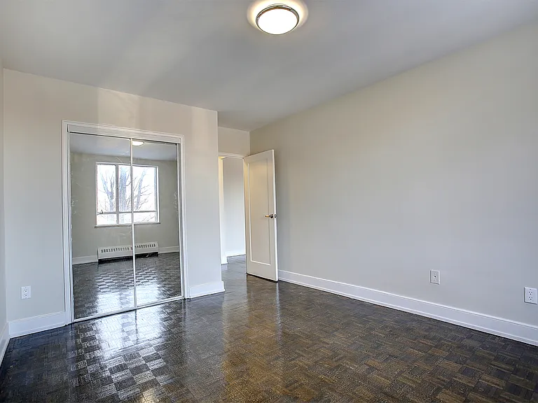 806 Kennedy Rd — Photo 45