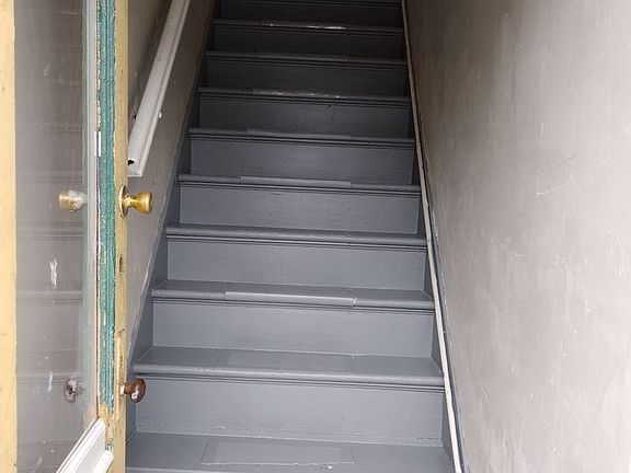 4th image of 1942 S Park Ave #6