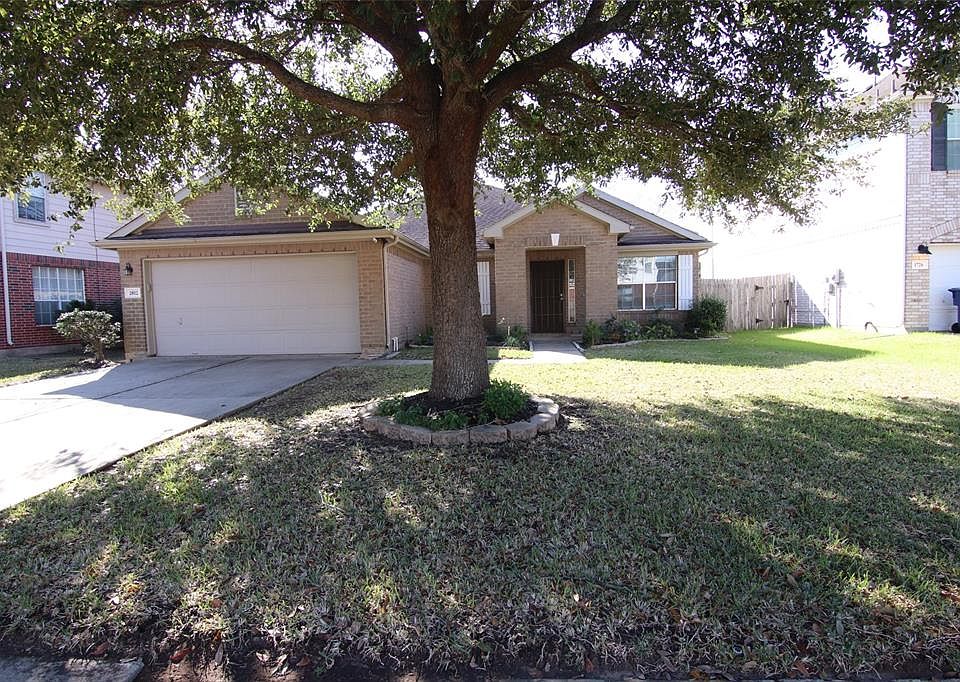 1st image of 1802 Winding Hollow Dr