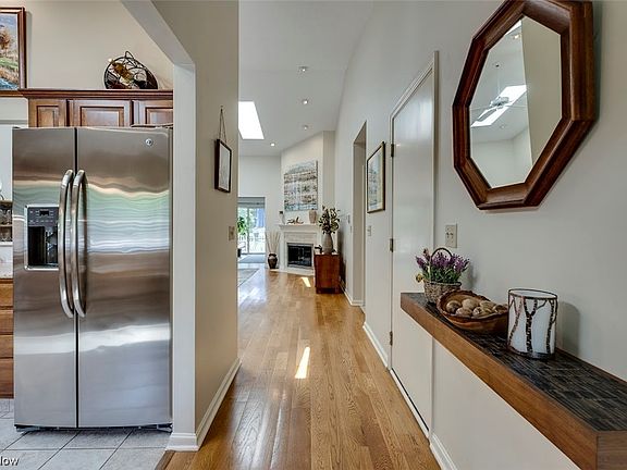 2nd image of 1101 Aberdeen Cir #G78
