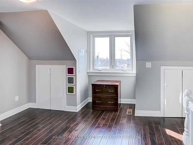 58 Sandford Ave — Photo 22