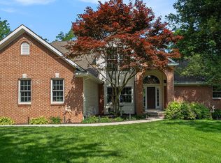 9503 Rolling Greens Dr, Pinckney, MI 48169