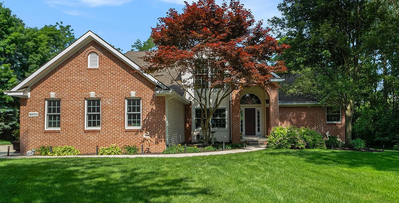 9503 Rolling Greens Dr photo 1