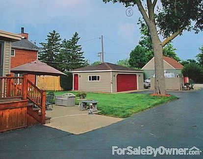 Yard, Garage and Utility Garage
