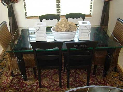 4th image of 268 Indian Wells Ave