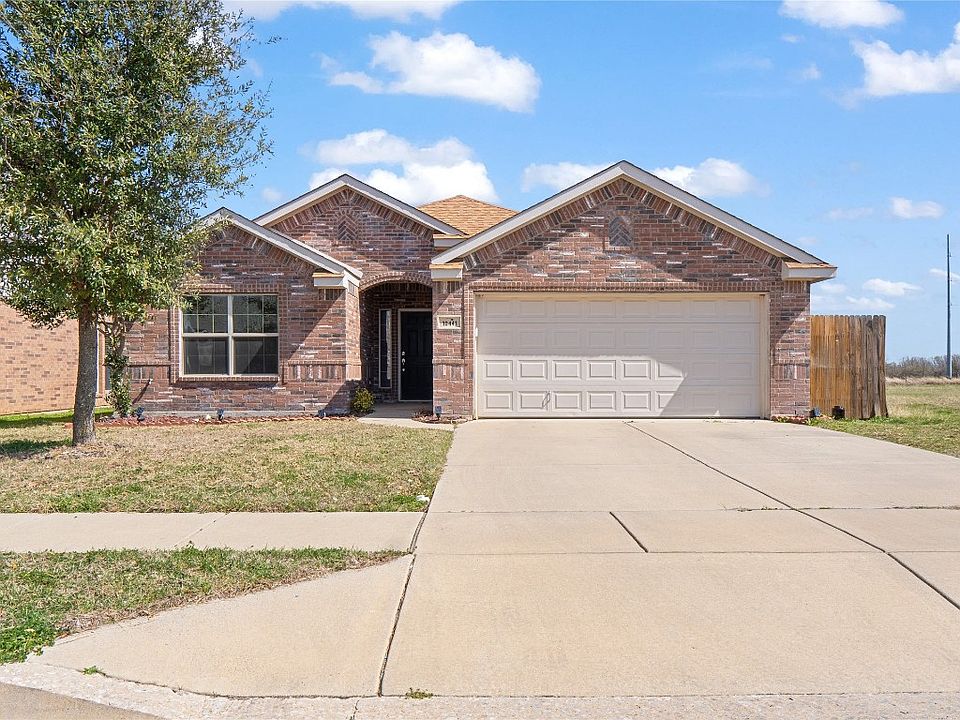 1st image of 10441 Manhassett Dr