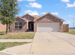 10441 Manhassett Dr, Fort Worth, TX 76140