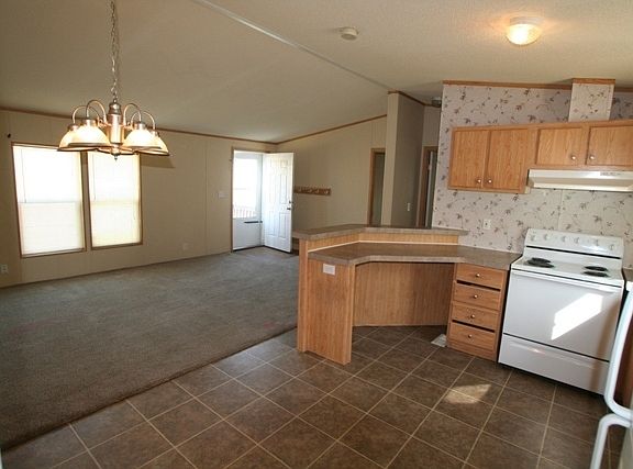 2nd image of 110 White Oak Dr
