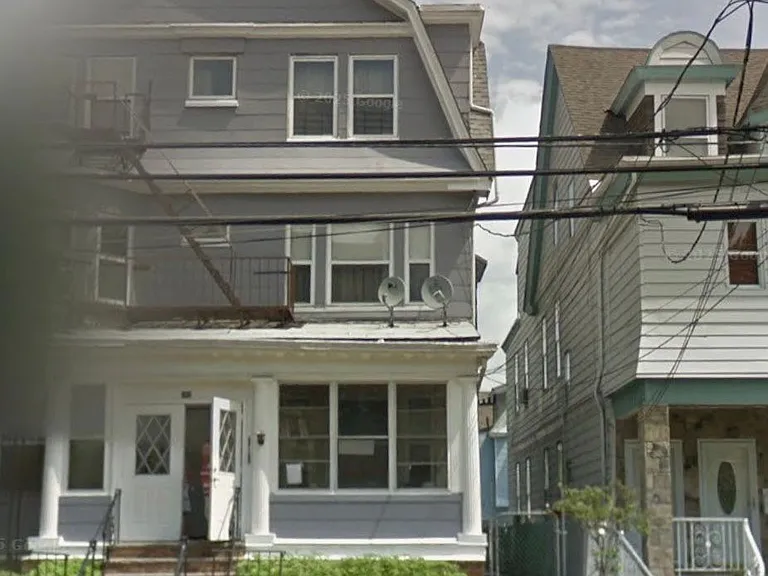 163 Elwood Ave #D — Photo 8