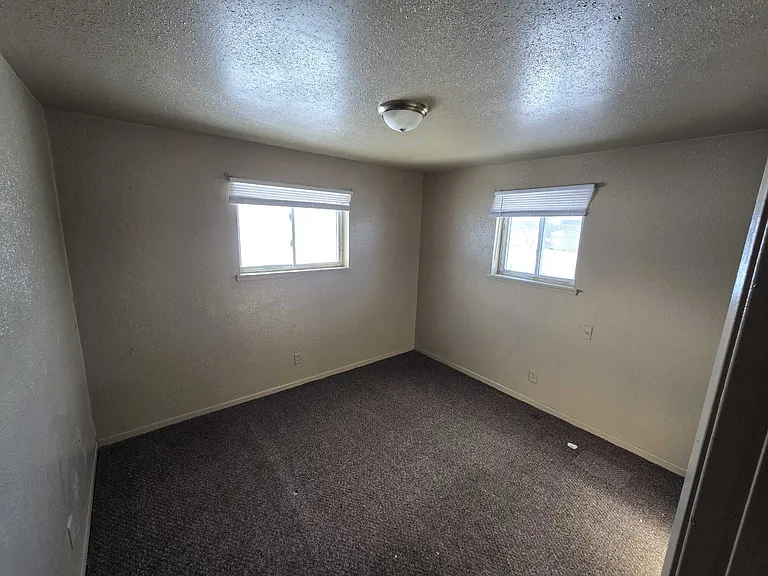 8746 W Carmen Ave #3 — Photo 6
