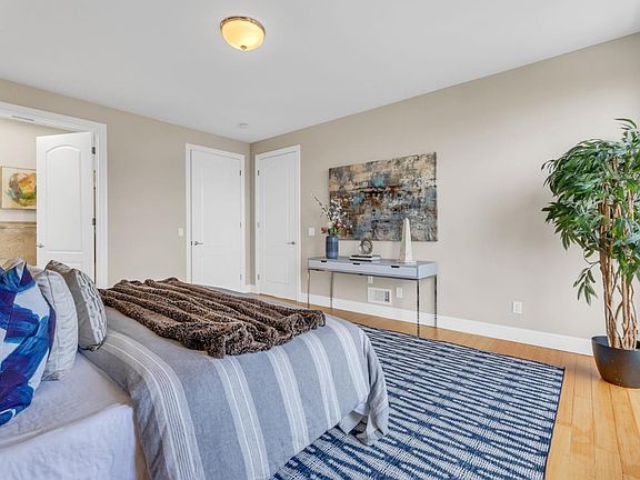 5th image of 1851 21st Ave #5