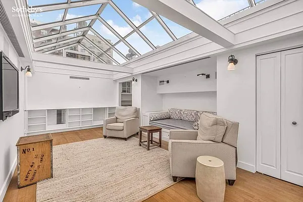 Rented by Sotheby's International Realty | media 13