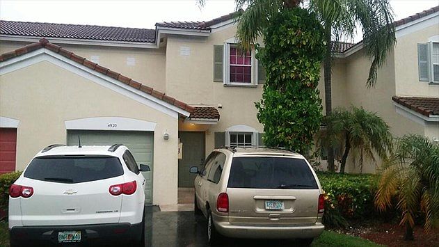 2nd image of 4920 SW 32nd Ter