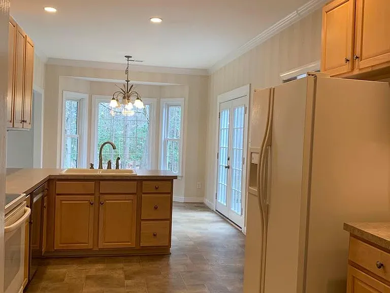9406 Colvincrest Dr — Photo 12