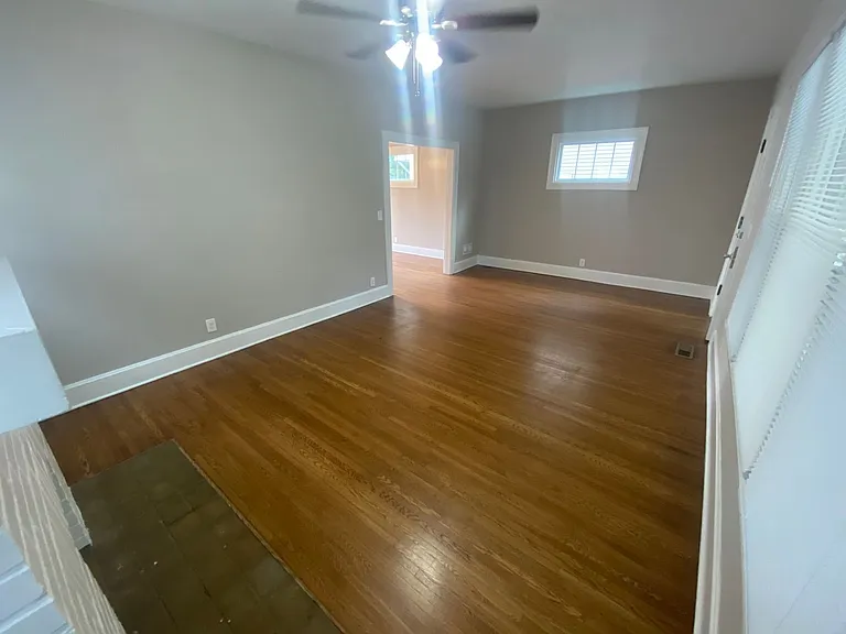 1323 W 3rd Ave — Photo 6