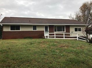 227 N Wilkins Rd, Haw River, NC 27258