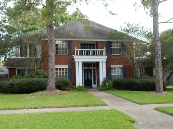 15919 Lake Lodge Dr, Houston, TX 77062