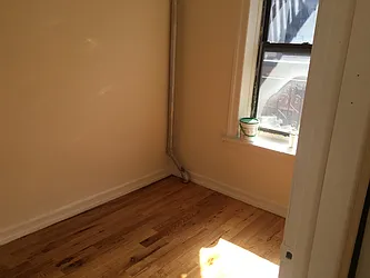 Rented by Space Link Realty