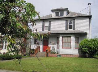 768 S 5th St, Coos Bay, OR 97420