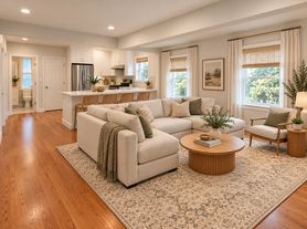 27 Waverly St, Brighton, MA