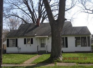 1408 Woodrow Dr, Kalamazoo, MI