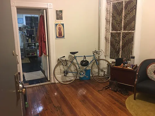 Rented by Nooklyn NYC LLC | media 9