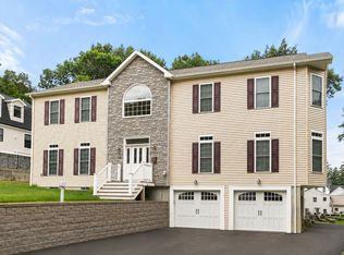 18 Grant Rd, Winchester, MA 01890