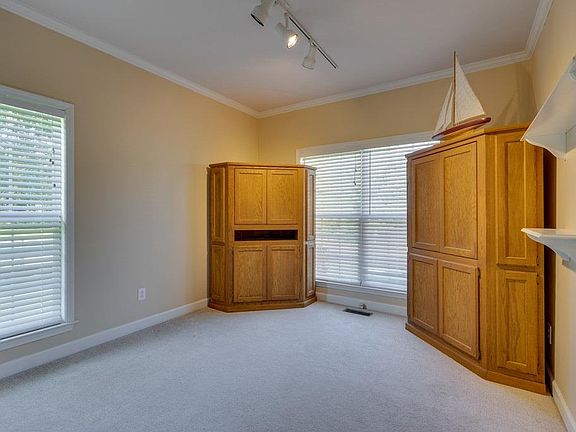 4th image of 2701 Aston Woods Ln