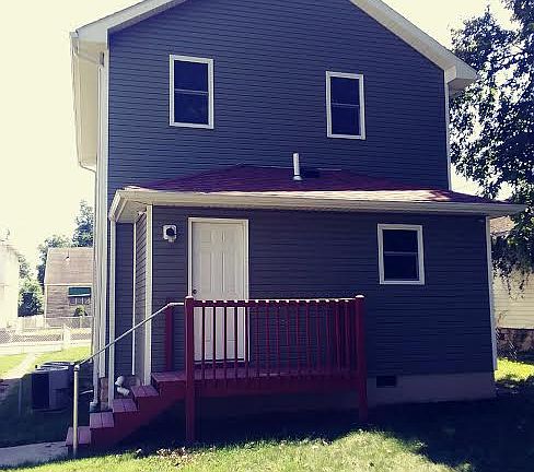 3rd image of 107 Hunt Ave