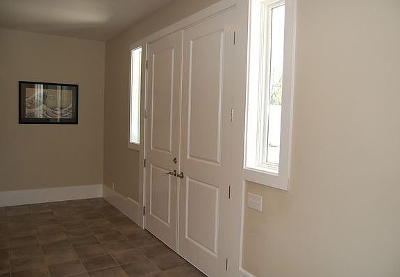 3rd image of 3715 NE Trout Brook Ln