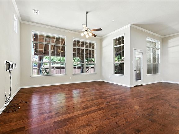 4th image of 1911 Osprey Ln