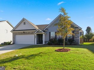 103 McGinnis Cir, Calhoun, GA 30701