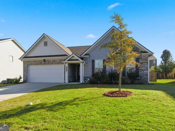 103 McGinnis Cir, Calhoun, GA 30701