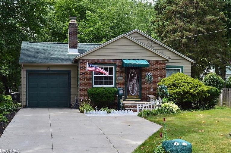 1st image of 100 Harcourt Dr